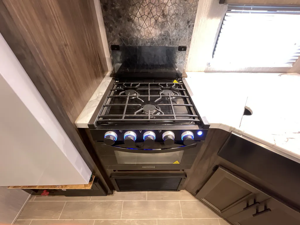 2021 Forest River Cherokee 306MM, Photos photo 16