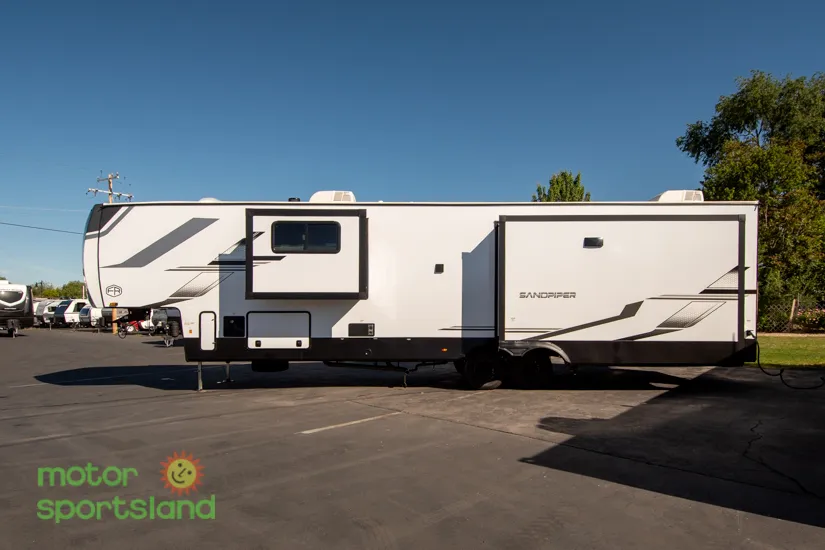 2026 Forest River Sandpiper 3900HBLR — Photo 6