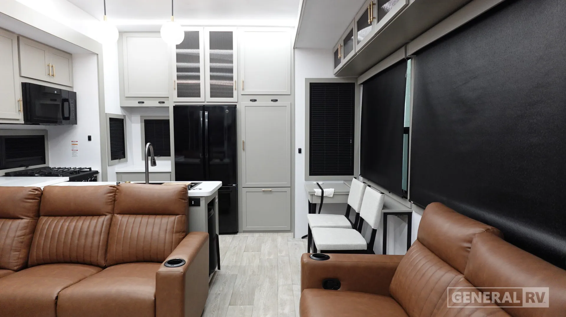 2027 Axiom Imperium I2900 - Photo 3