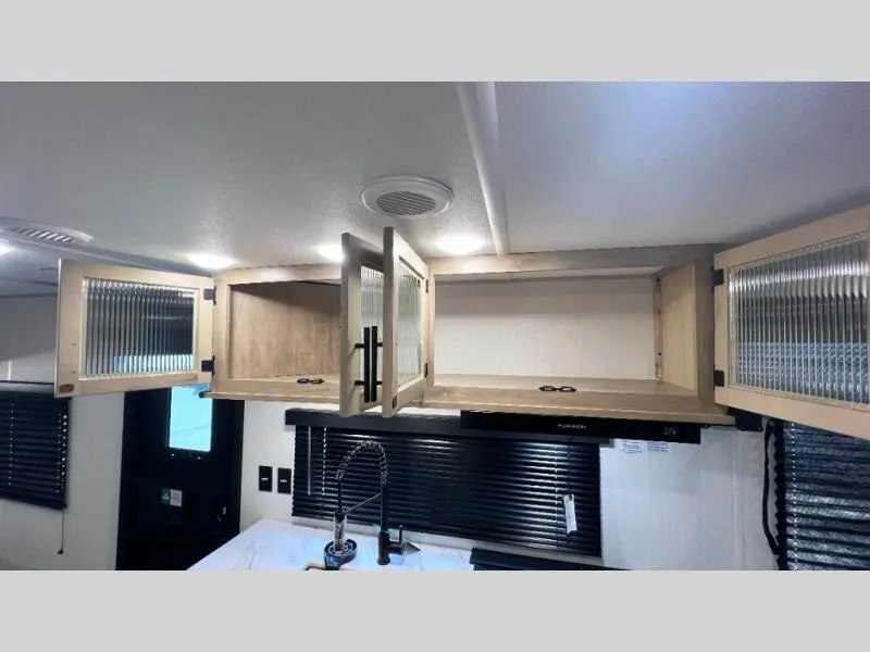 2026 Forest River Cherokee Grey Wolf 20RDSE - Photo 4