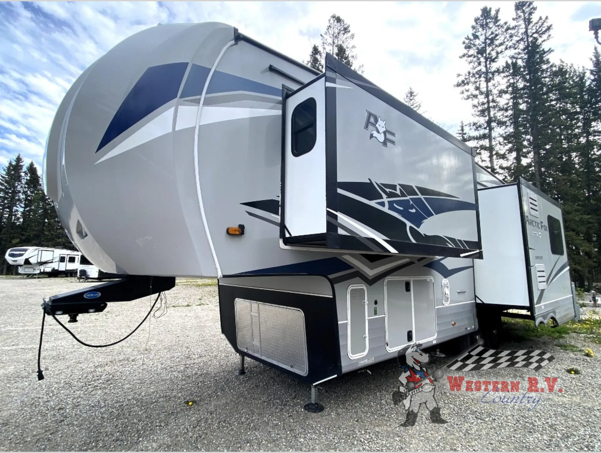2023 Northwood Arctic Fox Grande Ronde 30 5RD - Photo 4