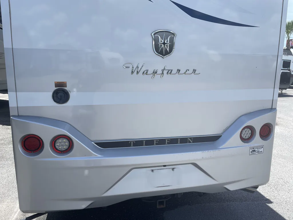 2018 Tiffin Wayfarer 24 TW, Photos photo 2