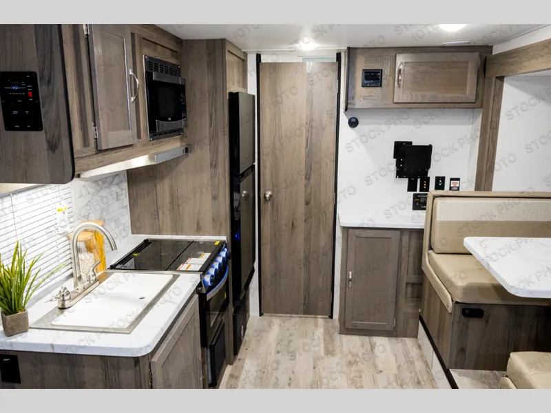 2026 Gulf Stream RV Envision SVT 21QBD - Photo 3