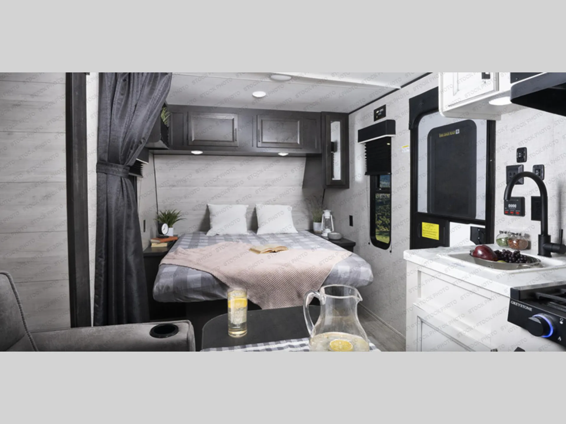 2022 Jayco Jay Flight SLX 183RB - Photo 4