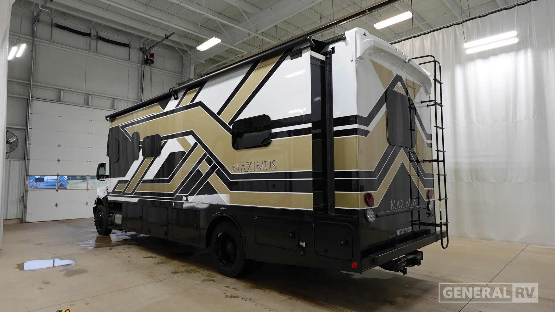 2027 NeXus RV Maximus 32MX - Photo 4
