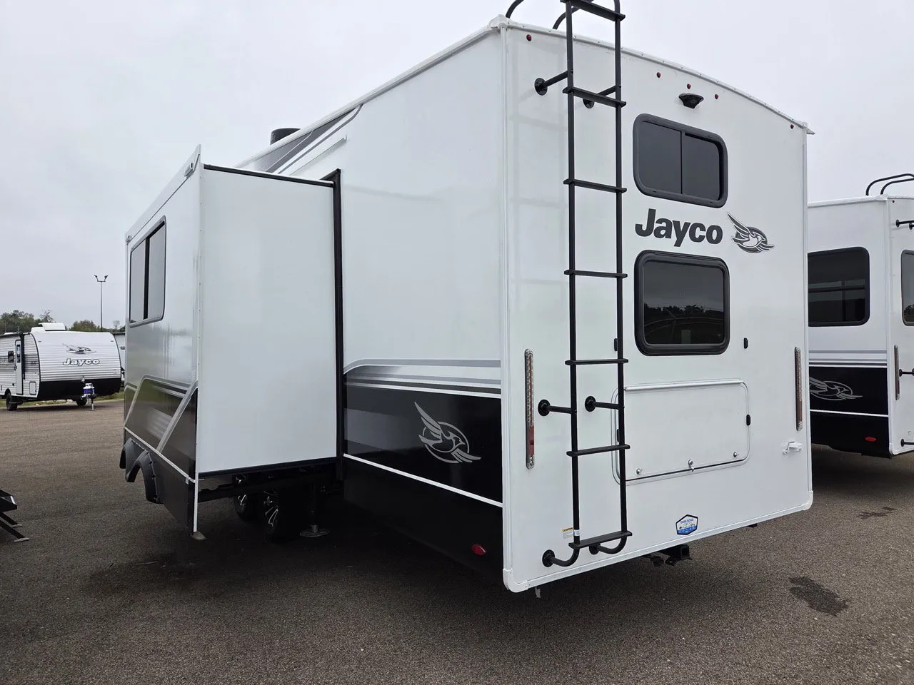 2026 Jayco Eagle HT 29DDB - Photo 4