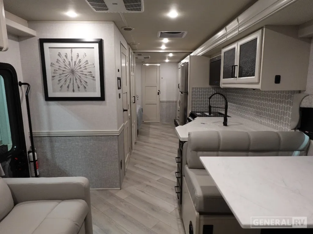 2026 Fleetwood Fortis 33HB - Photo 3