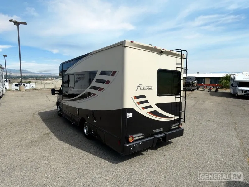 2018 Winnebago Fuse 23T - Photo 4