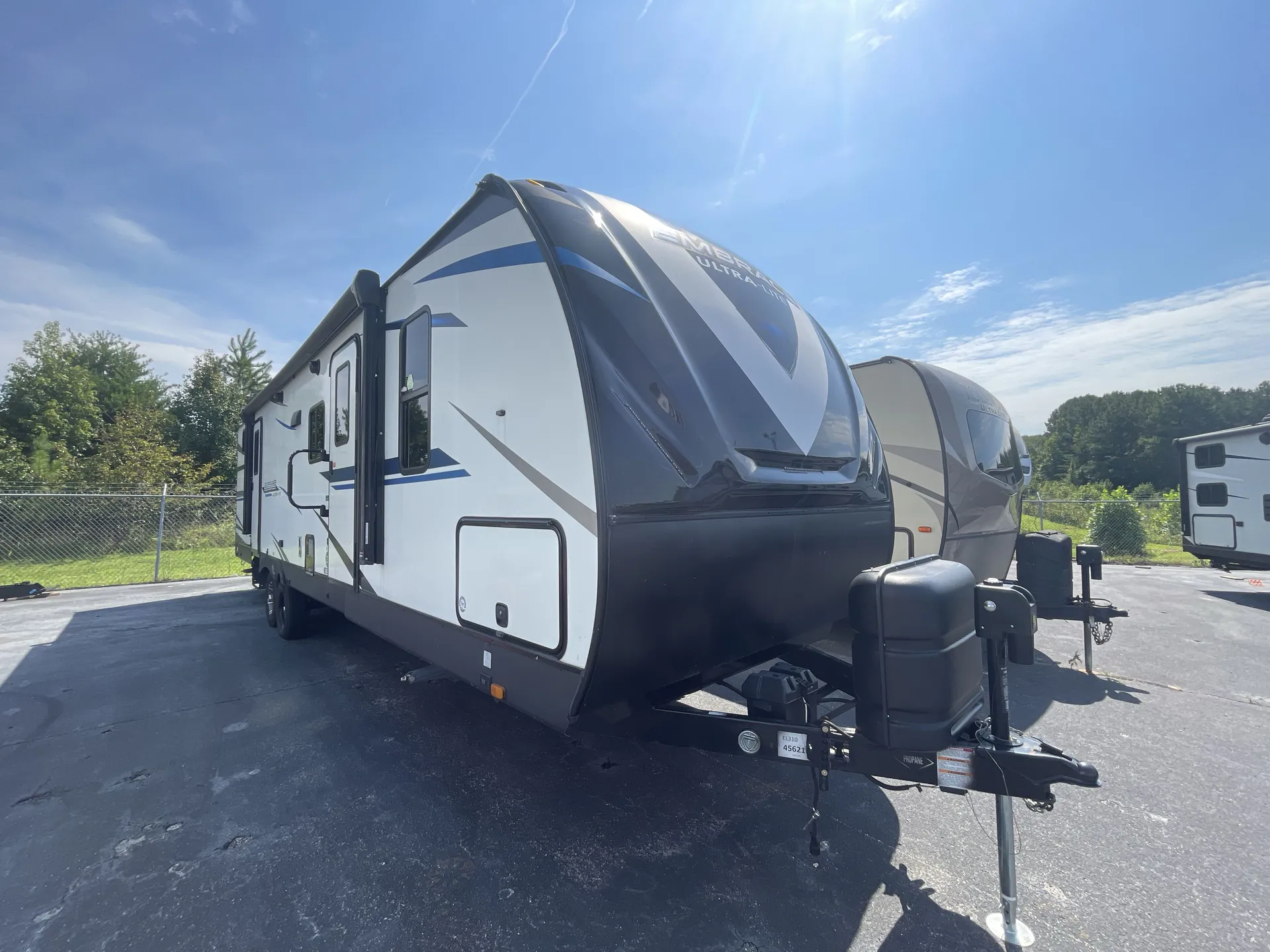 2021 Cruiser RV Embrace EL310 - Photo 2
