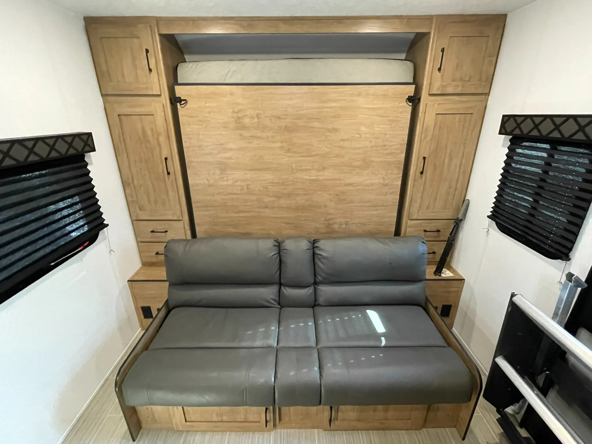 2024 Coachmen Freedom Express Select 22SE - Photo 4