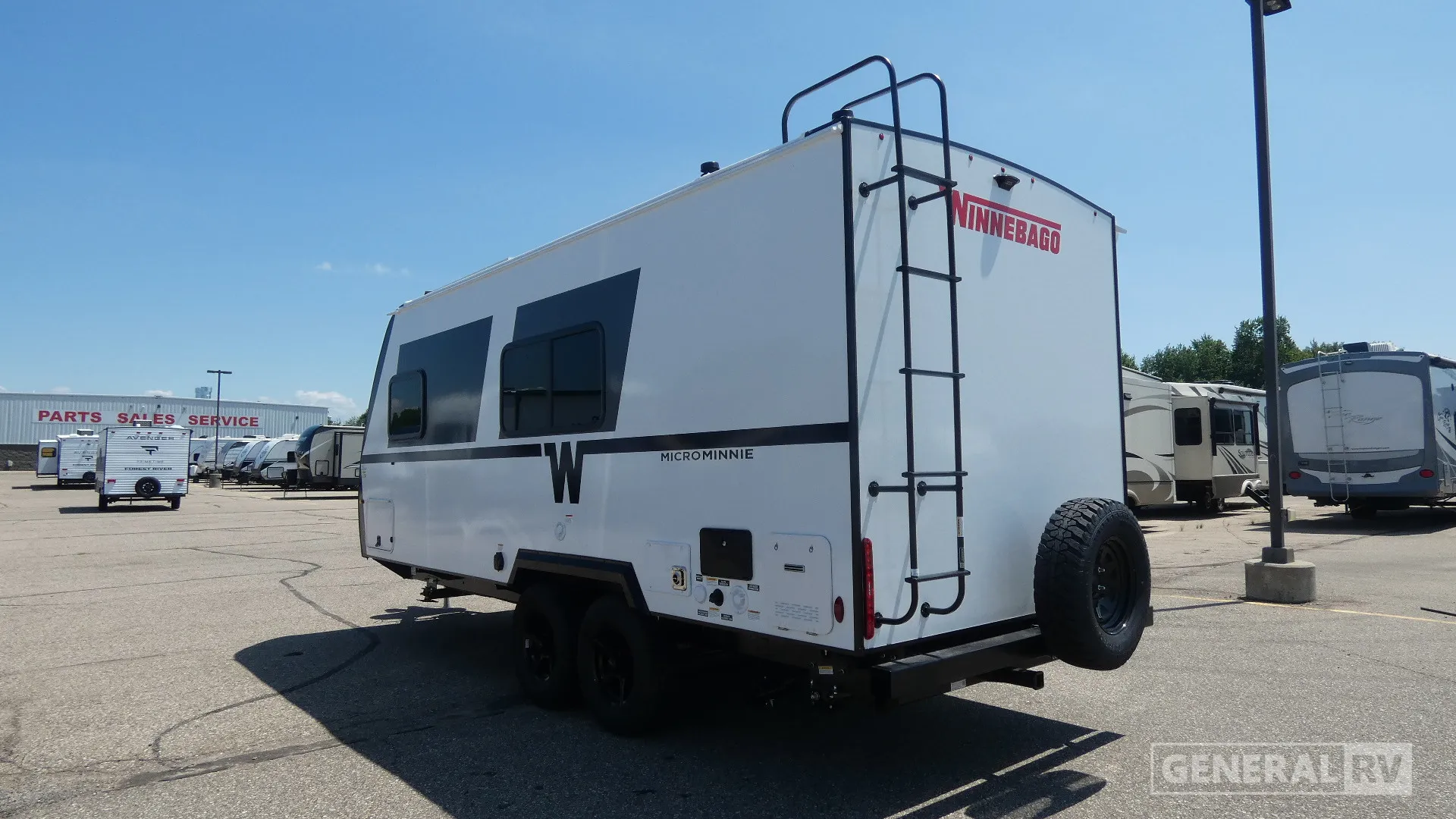 2027 Winnebago Micro Minnie 2000TRB - Photo 4