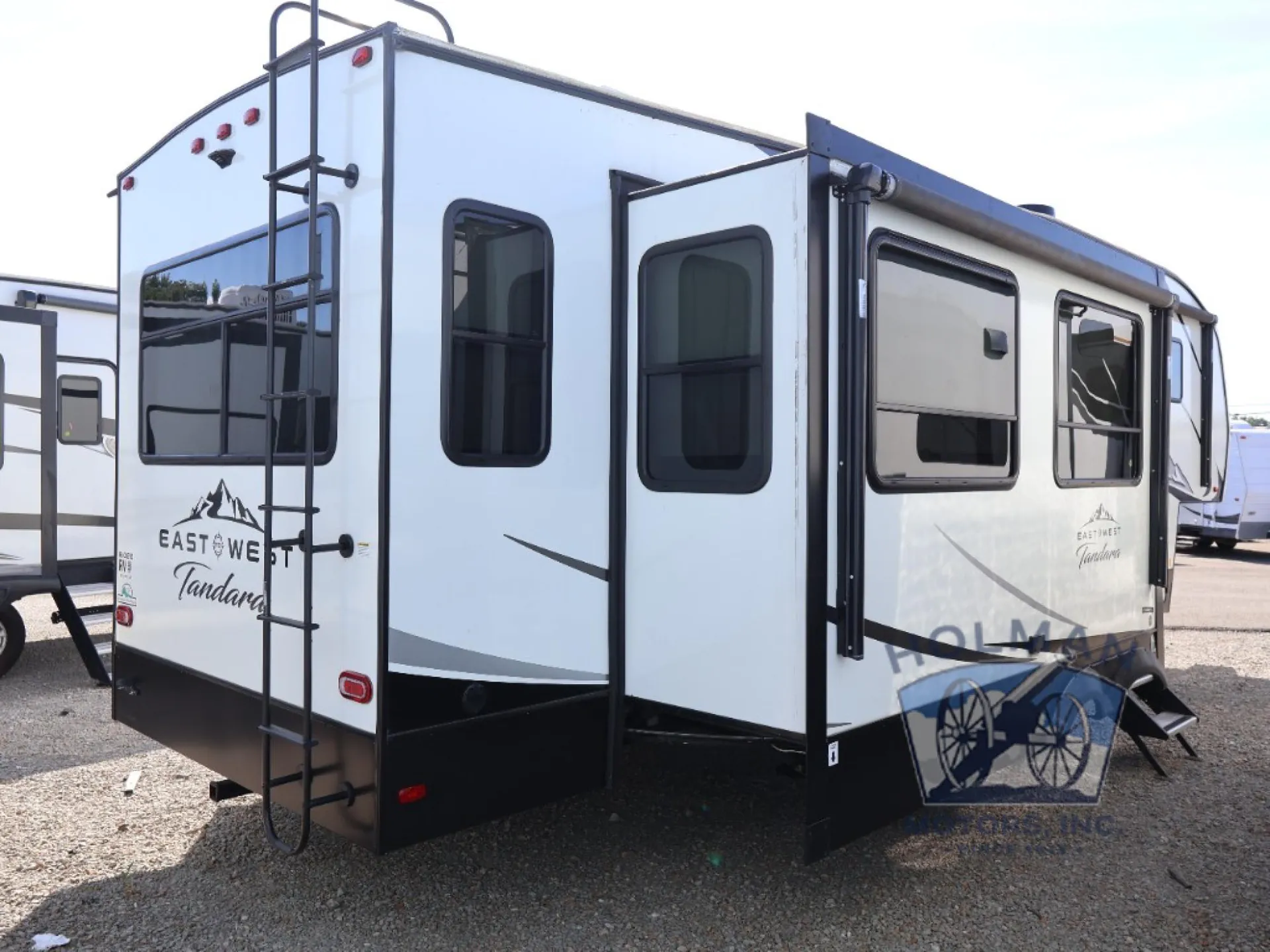 2021 East to West Tandara 285RL - Photo 4