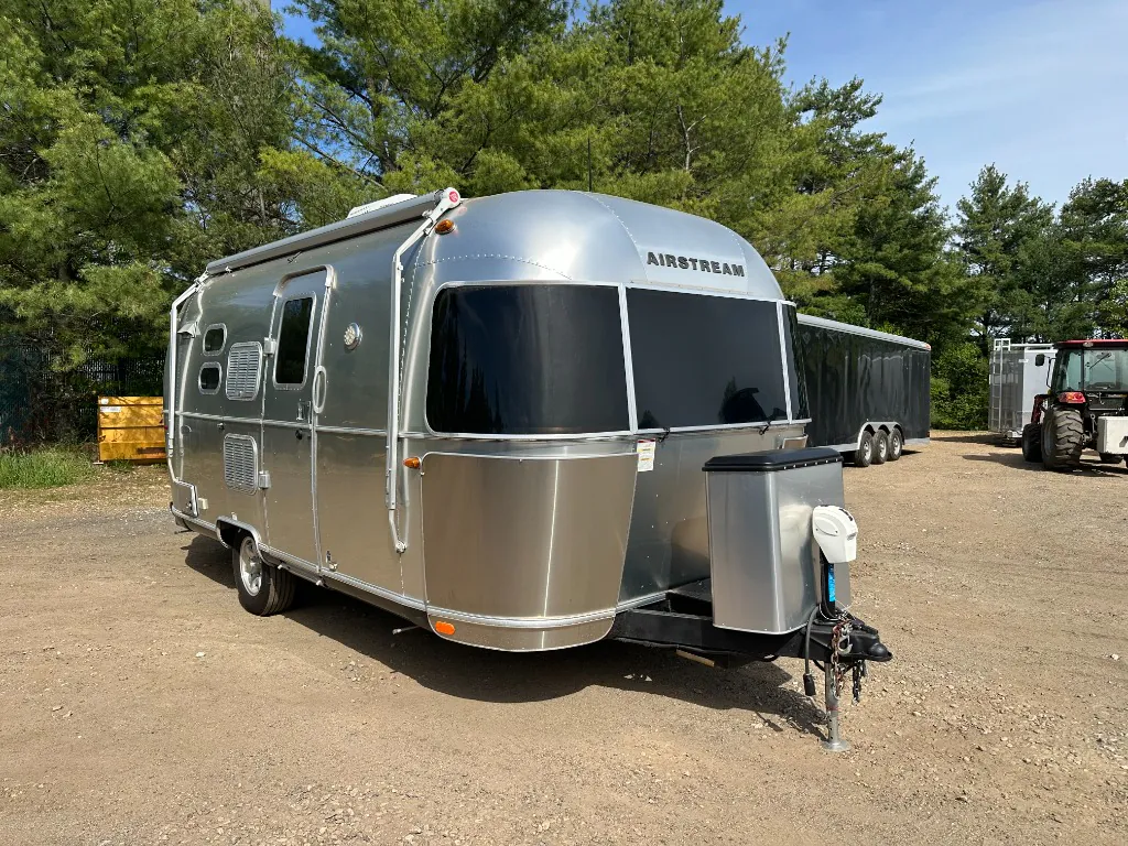 2018 Airstream Flying Cloud 20FB - Photo 2