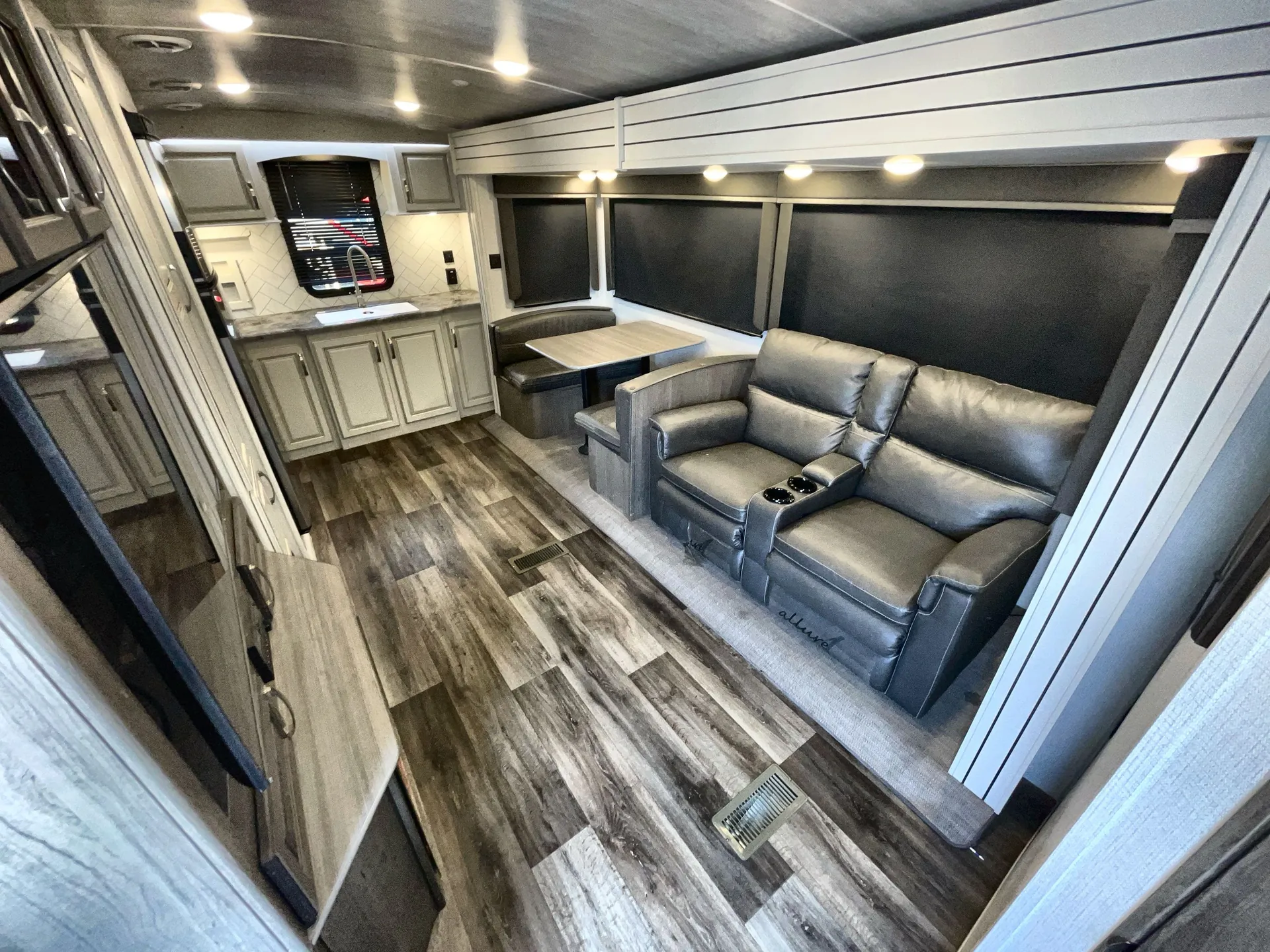 2021 Keystone Cougar Half-Ton 30RKD — living area main