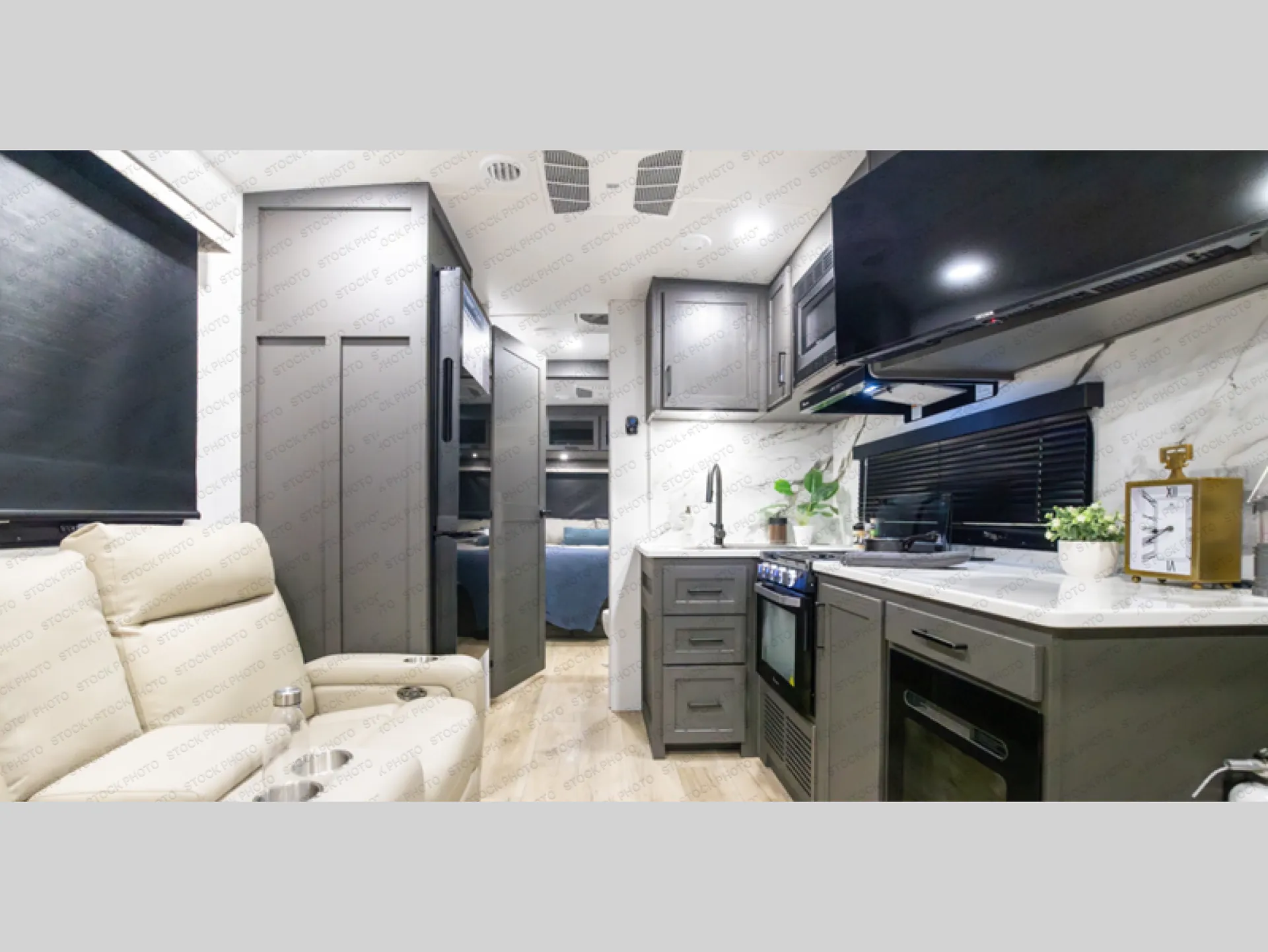 2026 Forest River Flagstaff Super Lite 30RDT - Photo 3
