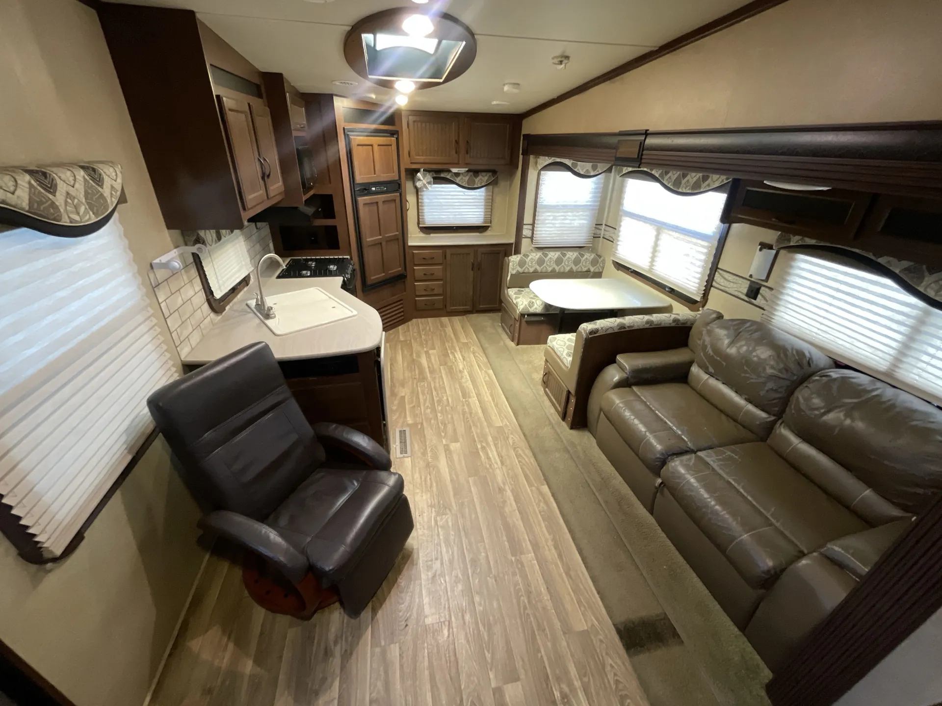 2015 Jayco Eagle HT 26.5RKS — living area main