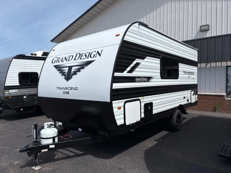 2027 Grand Design Transcend One 151BH - Photo 4
