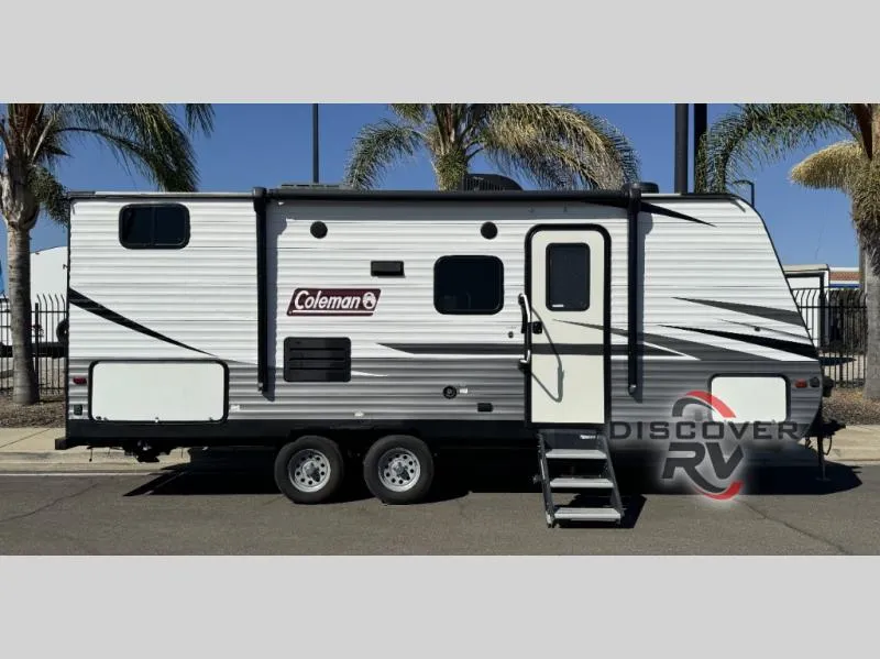 2020 Dutchmen Coleman Lantern LT Series 215BHWE - Photo 3