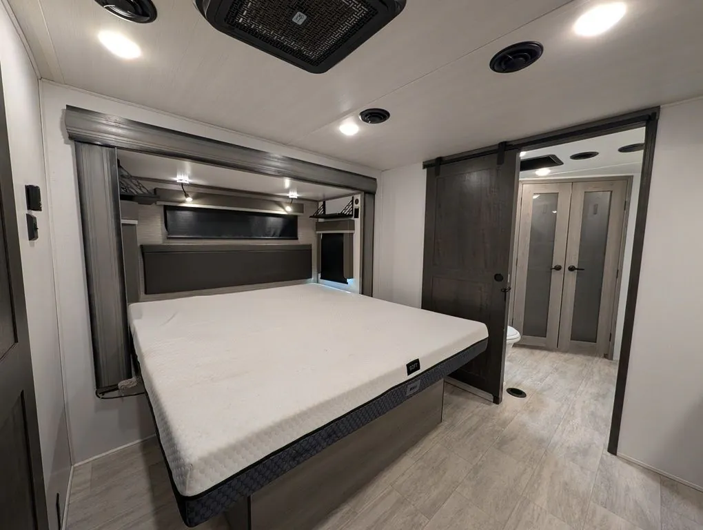 2023 Keystone Montana 3901RK, Photos photo 26