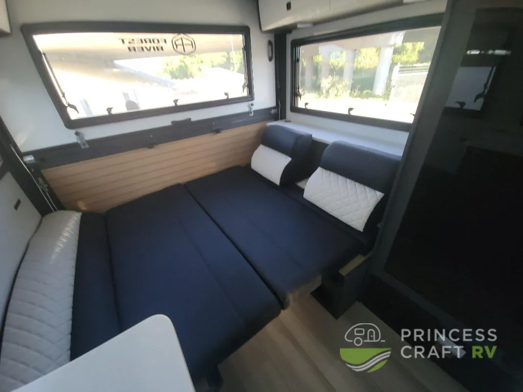 2027 Palomino Pause Reboot Edition 174, Photos photo 22