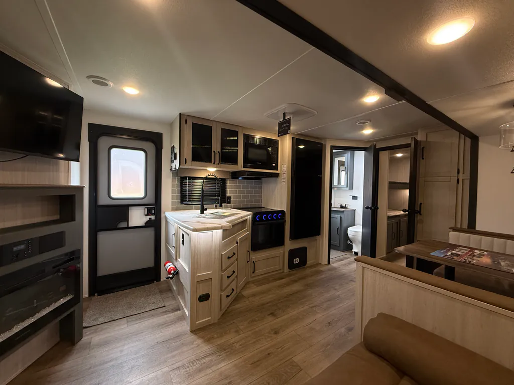 2027 Forest River Puma 32BHQS, Photos photo 11
