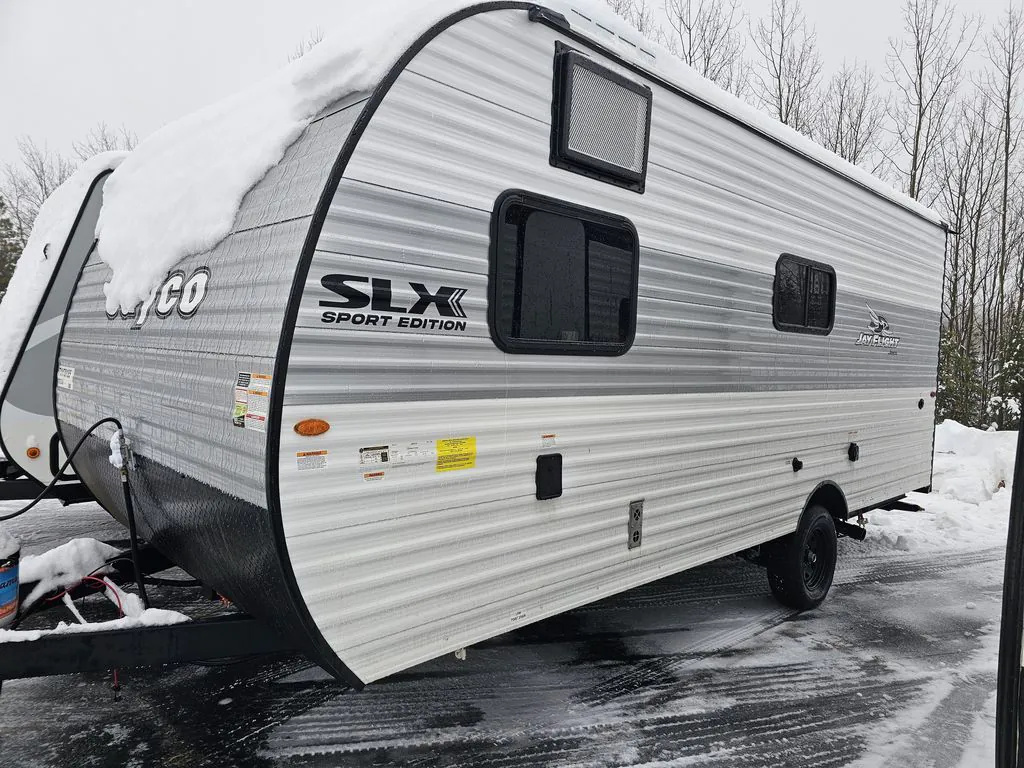2026 Jayco Jay Flight SLX 172DB - Photo 3