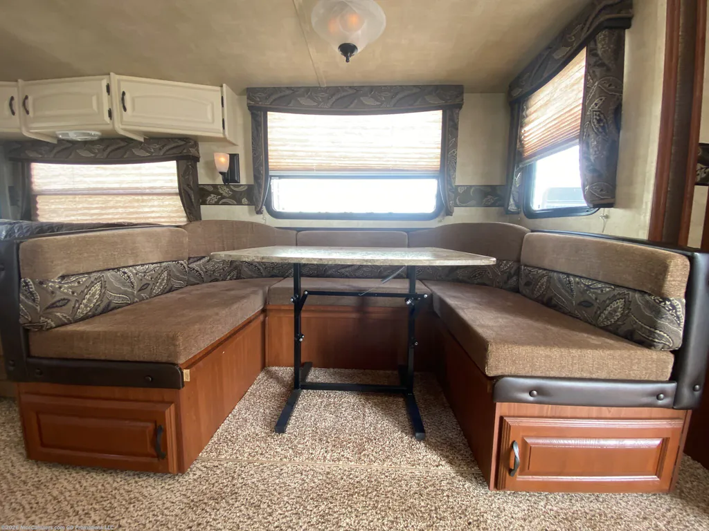 2012 Keystone Outback 298RE, Photos photo 16