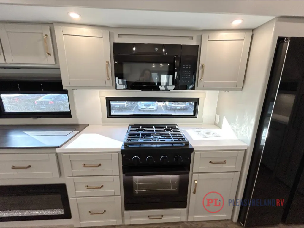 2026 Brinkley Model Z 3515, Photos photo 20