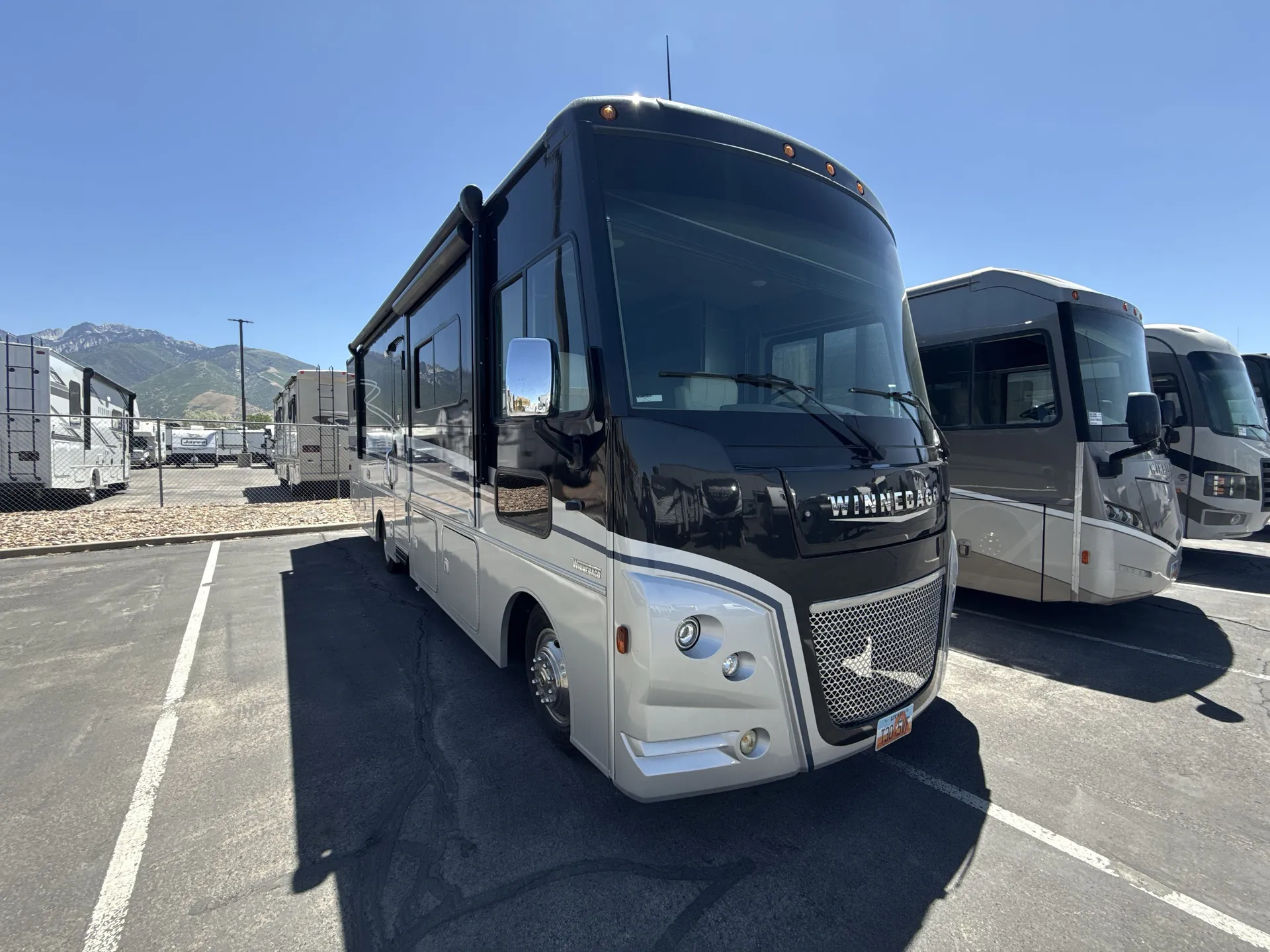 2022 Winnebago Adventurer 30T - Photo 2