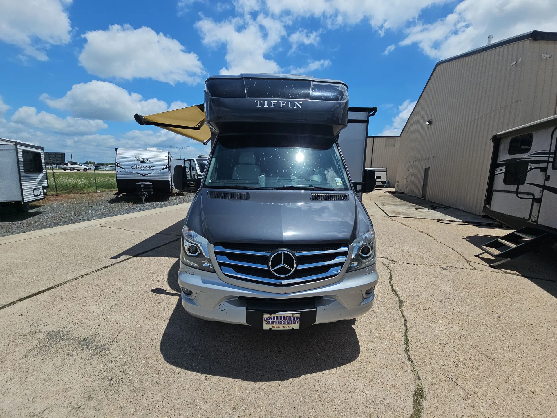 2019 Tiffin Wayfarer 25 QW — front