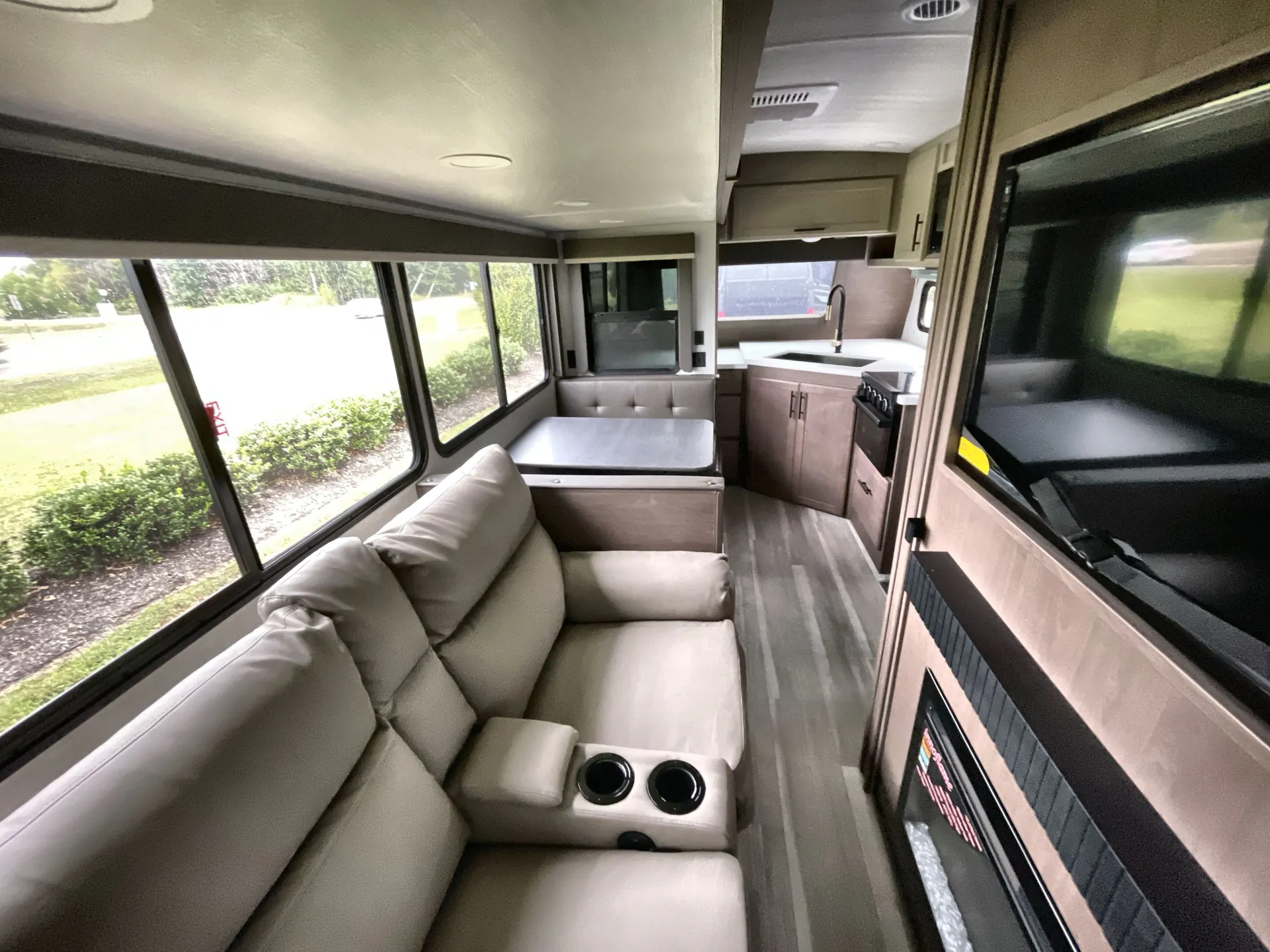 2026 Keystone Cougar Half-Ton 25FKD — living area main