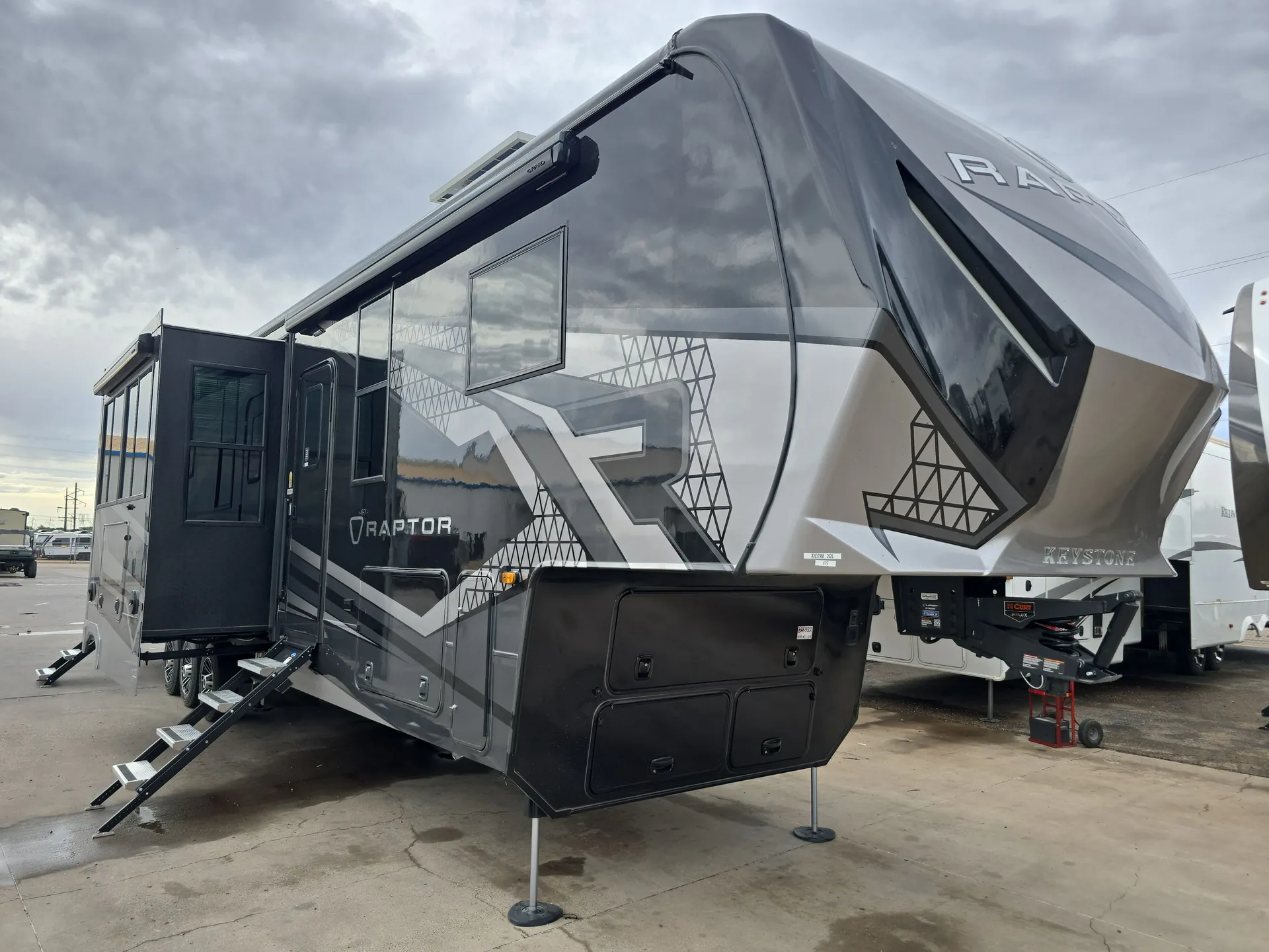 2026 Keystone Raptor 415