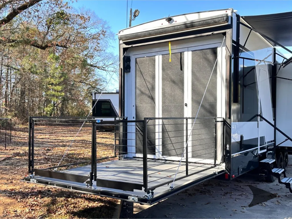 2026 Brinkley Model G 3520, Photos photo 13
