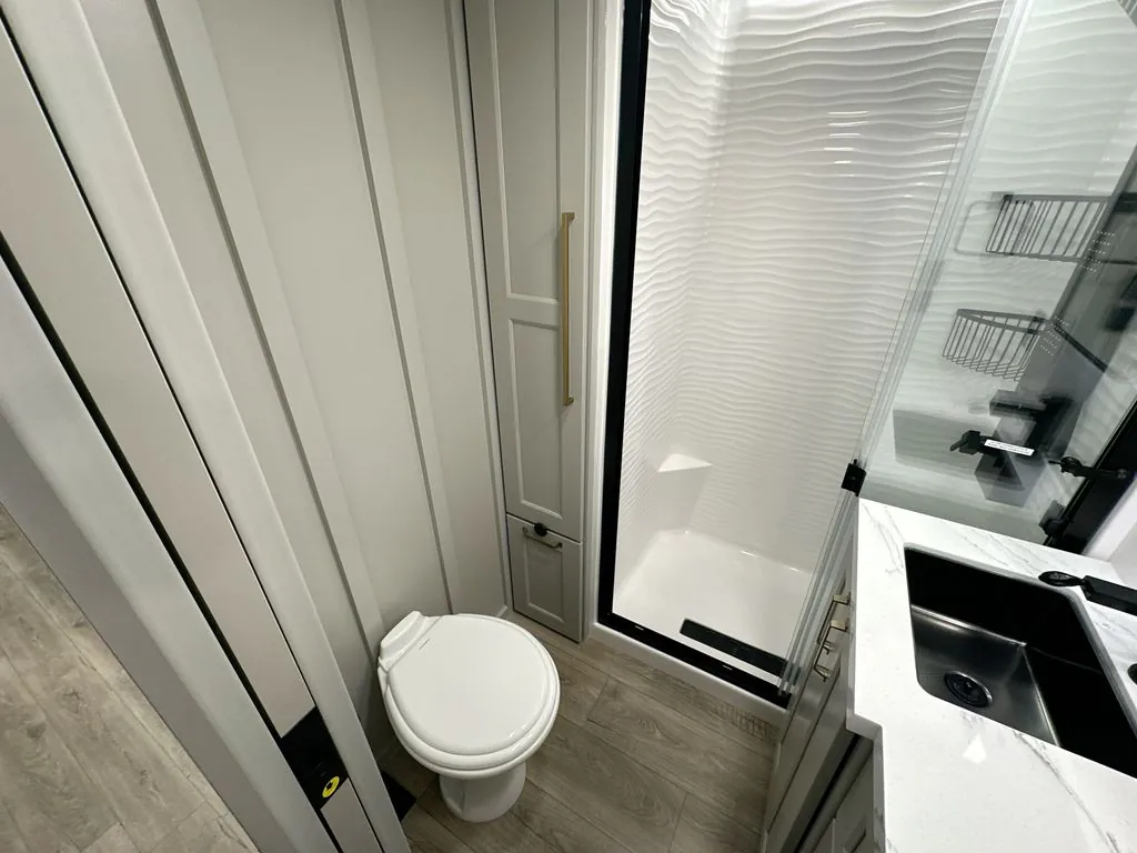 2026 Brinkley Model G 3970, Photos photo 30