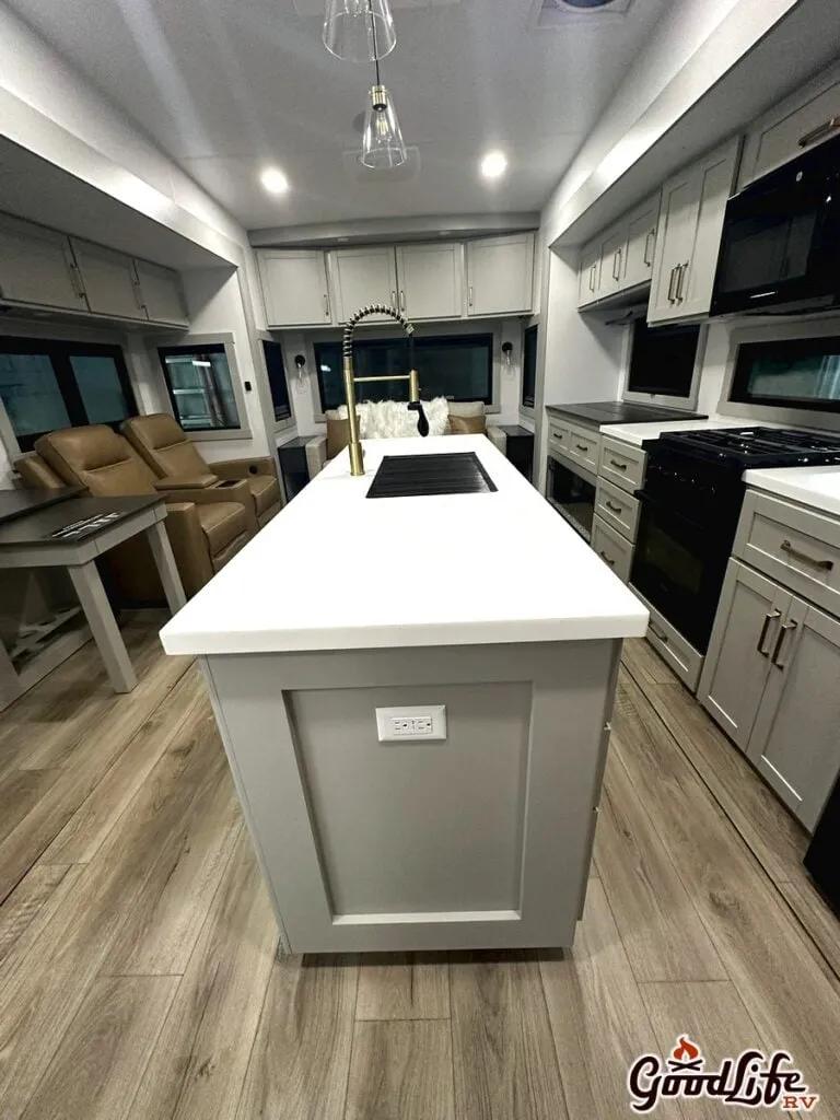 2026 Brinkley Model Z 3600, Photos photo 55