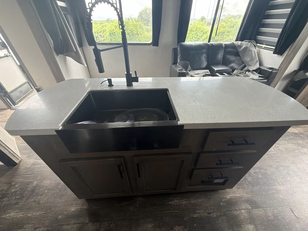2021 Forest River Sabre 36BHQ, Photos photo 11