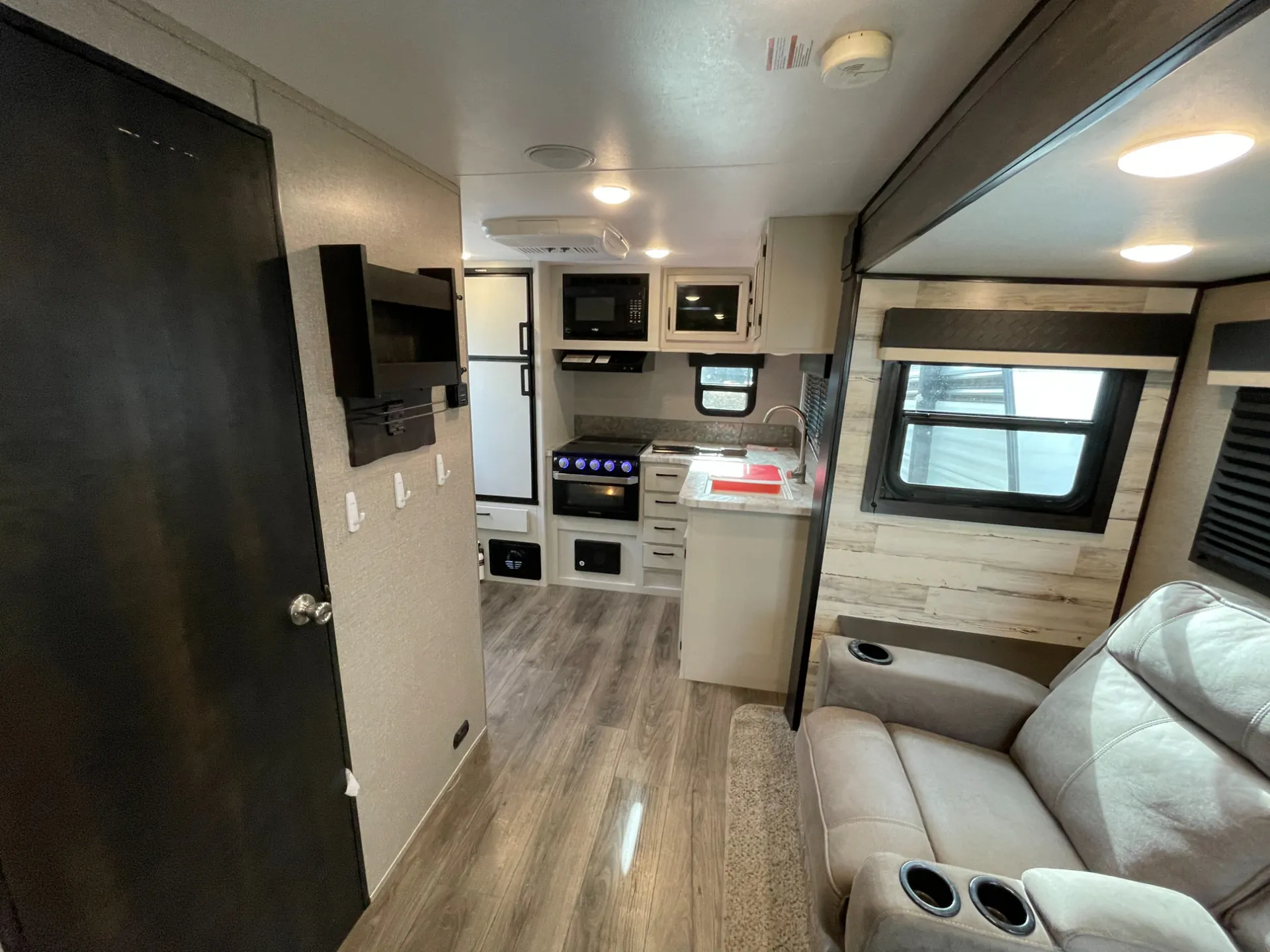 2021 Jayco Jay Feather 16RK - Photo 3