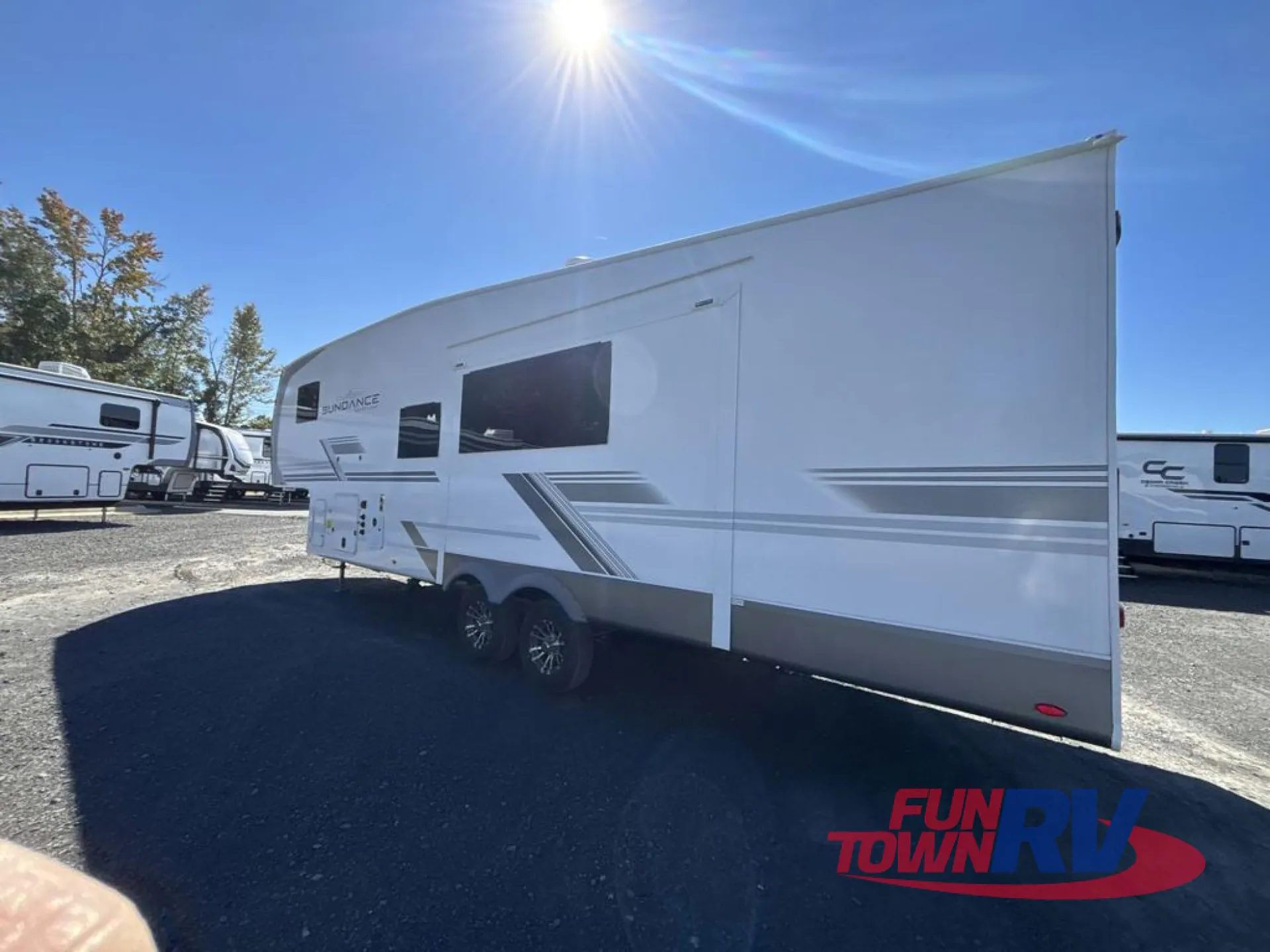 2026 Heartland Sundance XLT 28DB - Photo 4