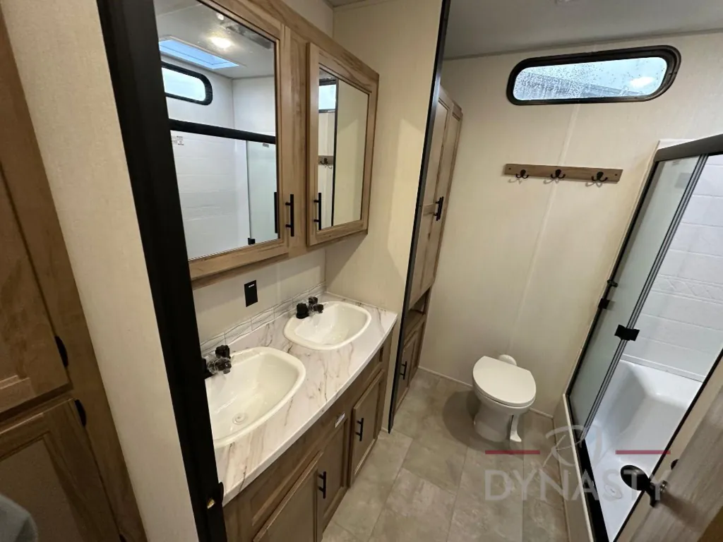 2025 Forest River Cherokee Timberwolf 39NA, Photos photo 27