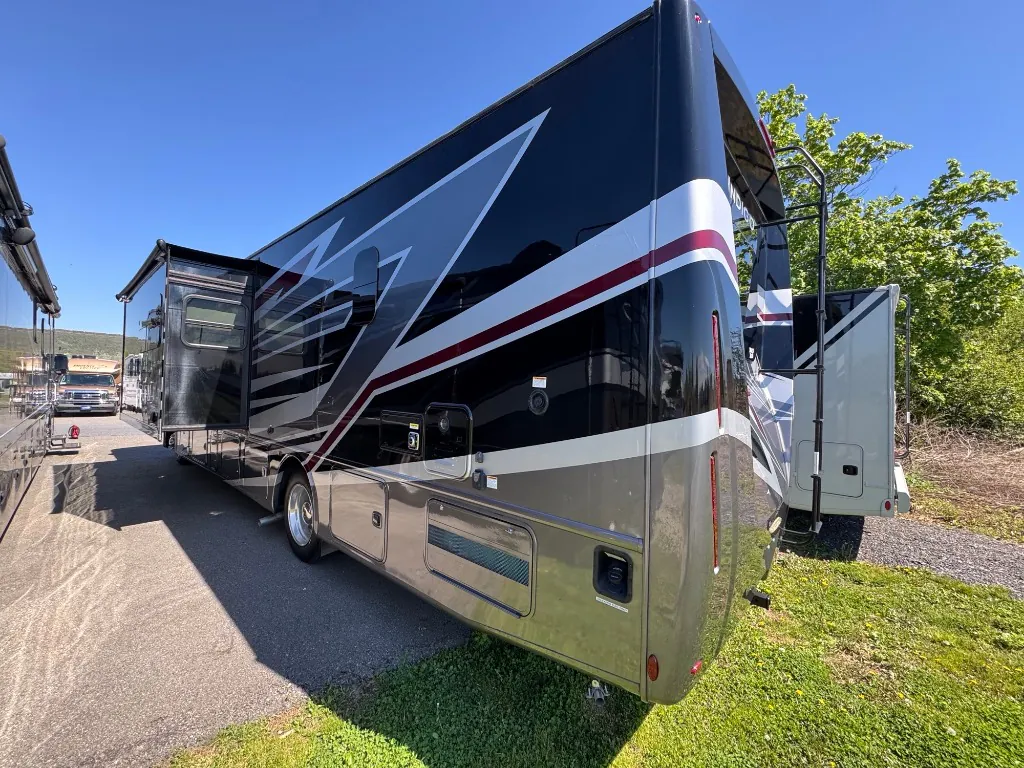 2024 Thor Motor Coach Indigo CC35 - Photo 4
