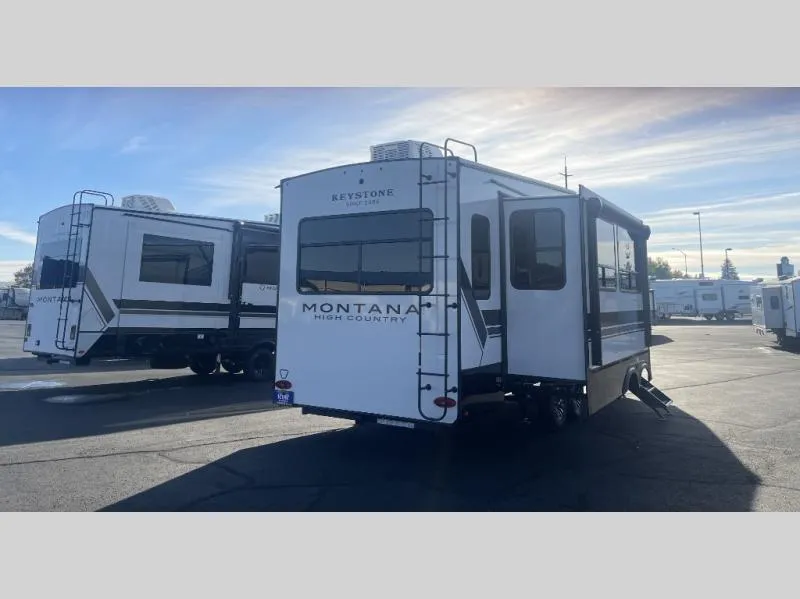 2026 Keystone Montana High Country 295RL - Photo 3
