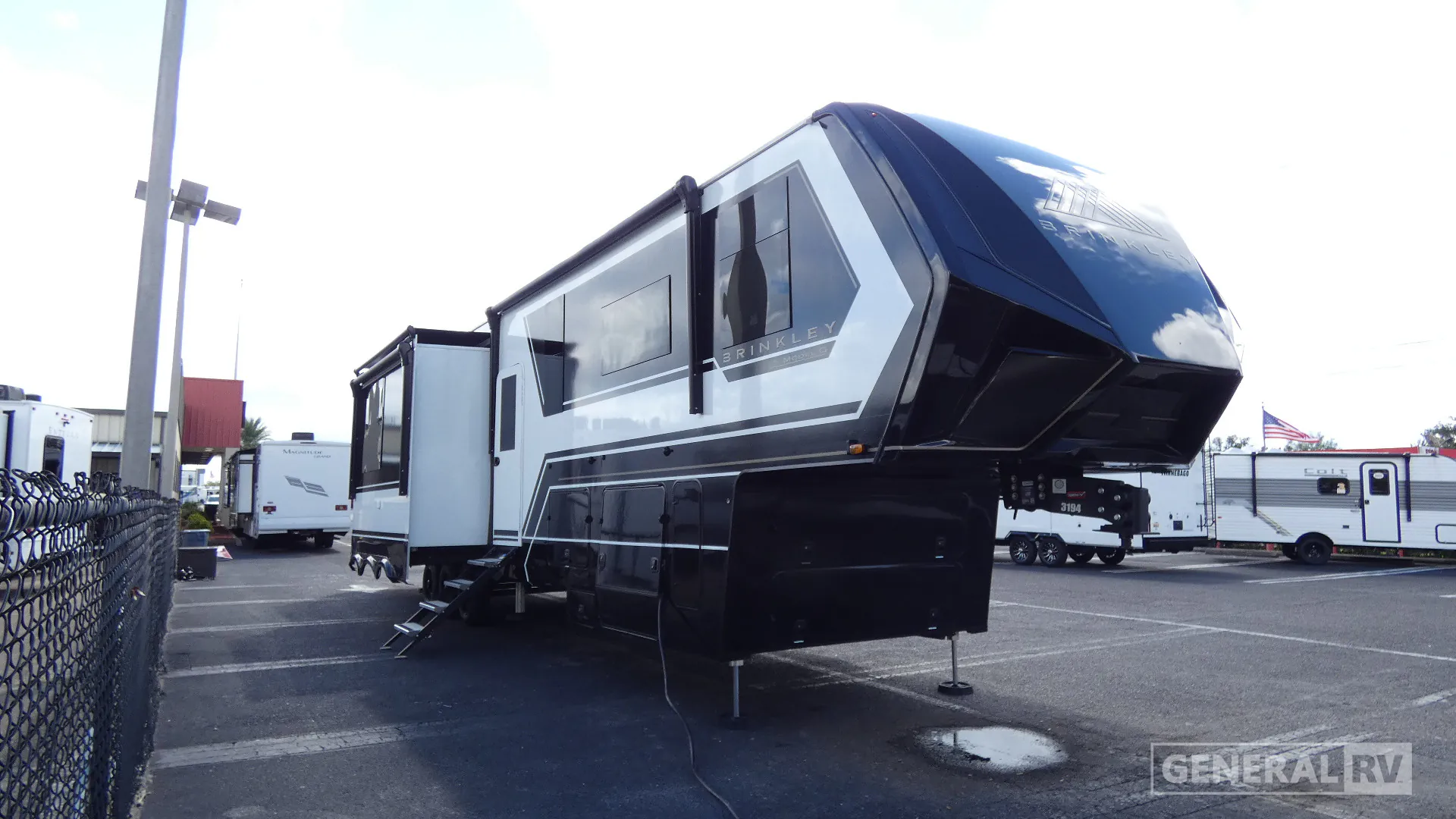 2026 Brinkley Model G 4150 - Photo 2