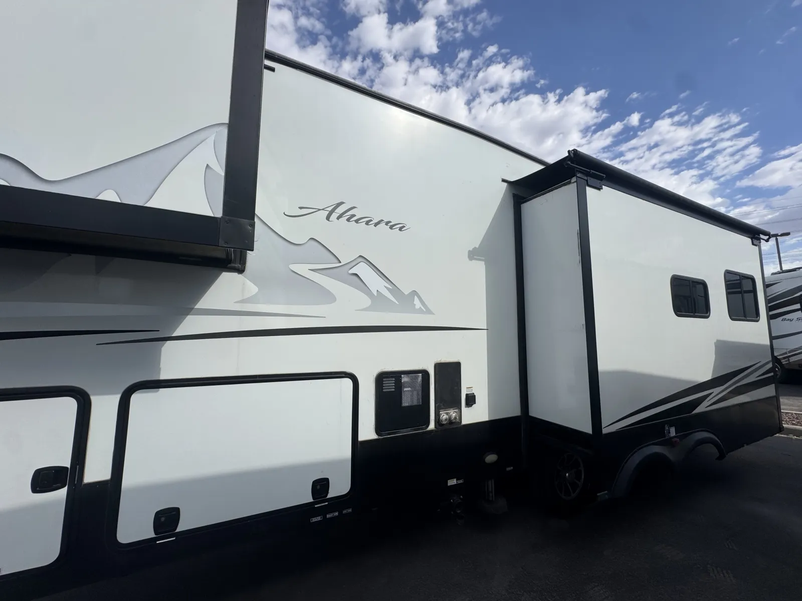 2022 Forest River Ahara 325RL - Photo 4