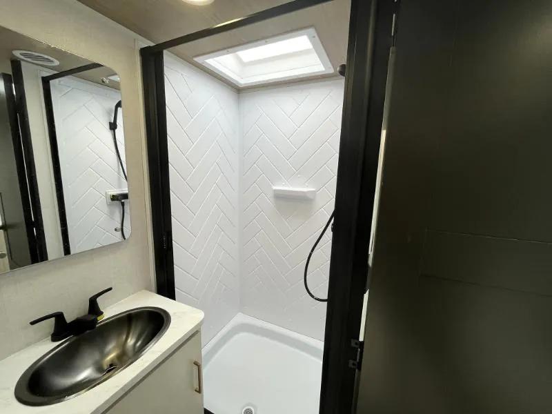 2026 Forest River Vibe Extreme Lite 2500CK, Photos photo 13