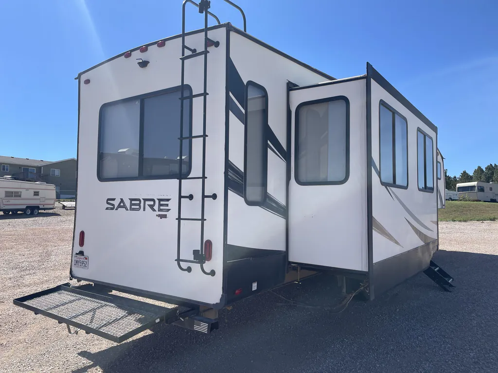 2019 Forest River Sabre 36BHQ, Photos photo 34
