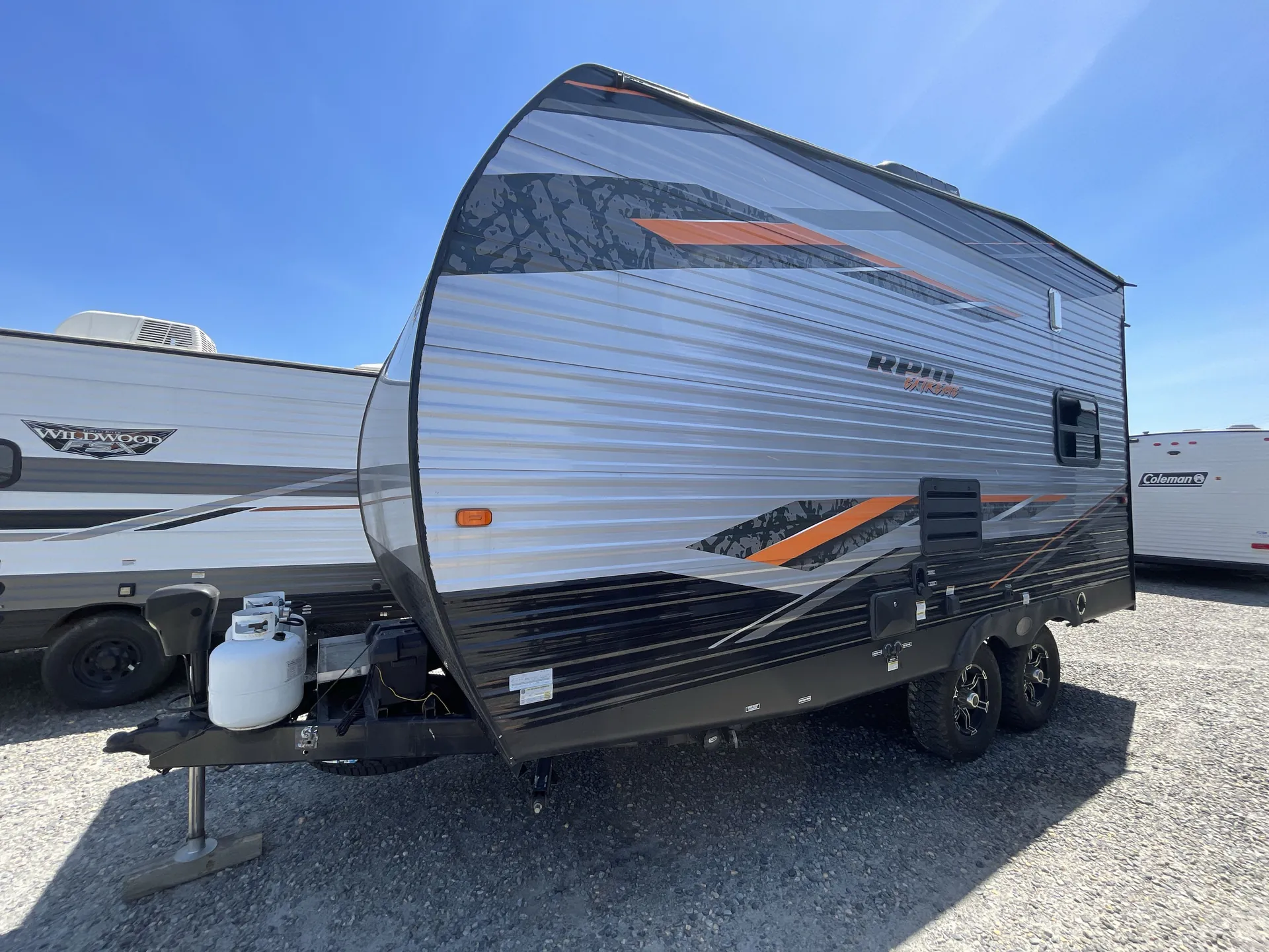 2021 Chinook RV Rpm Extreme 18FKLE — living area main