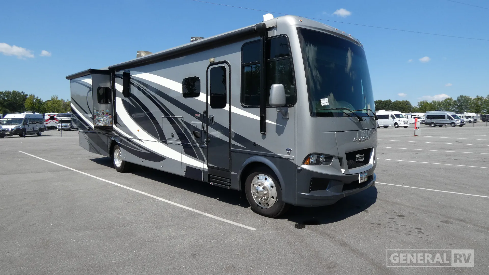 2021 Newmar Bay Star 3609 - Photo 2