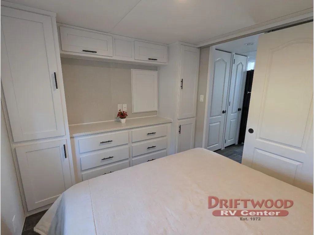 2026 Forest River Quailridge Summit 39FLP-S, Photos photo 25