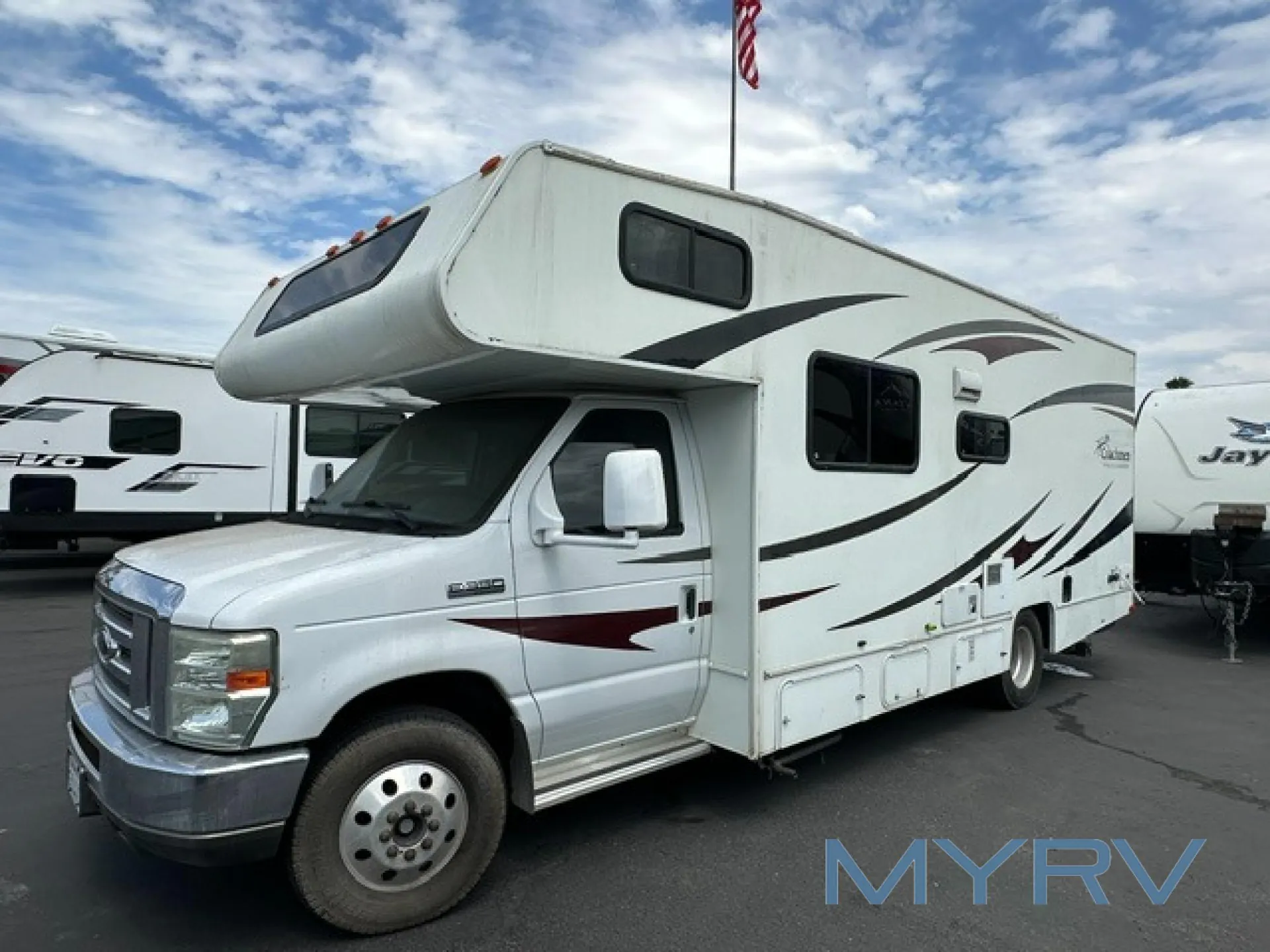 2012 Coachmen Freelander 23CB - Photo 3