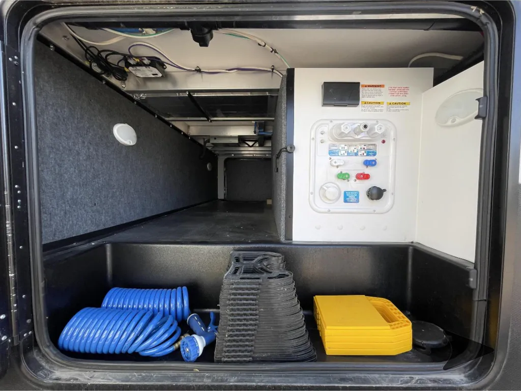 2023 Alliance RV Valor 42V13, Photos photo 54